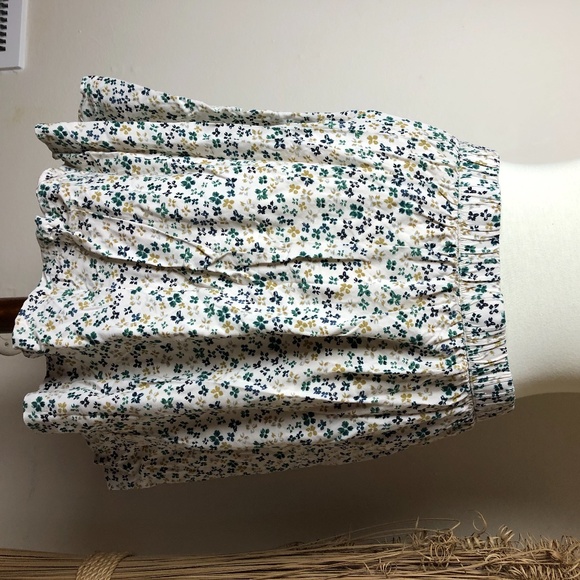 Old Navy Pockets Mini Circle Skirt Floral Small - Picture 4 of 9